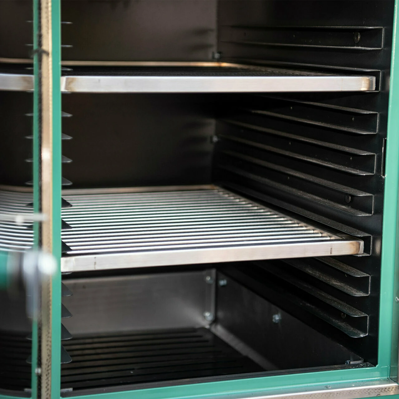 Charlie Oven Charcoal Oven In Porcini 4 Charlie Oven Charcoal Oven In Porcini - Image 2