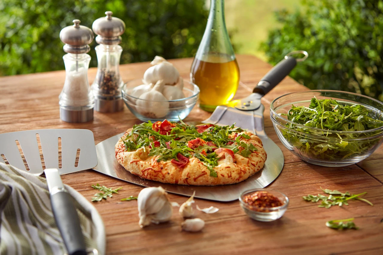 Weber® Original Pizza Paddle 5 Weber® Original Pizza Paddle - Image 3