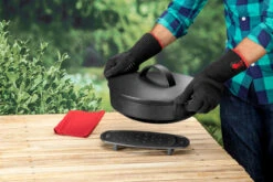 Weber® Original GBS Trivet -Outdoor Grill Shop 8845Y1 901x718 a1687fe1 21744.1628255031