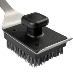 Traeger BBQ Cleaning Brush -Outdoor Grill Shop BBQ Cleaning Brush Studio 005 WEB 1000x1000 e8309f7 35757.1627916189