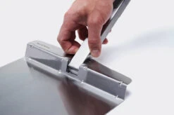 Broil King Pizza Peel -Outdoor Grill Shop BK 69800 action 02 900x599 79597.1675431376