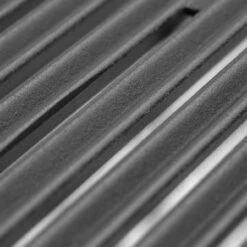 Broil King Regal 690 IR Gas Barbecue -Outdoor Grill Shop BK CastIronGrids Grooved 01 72540.1675269145