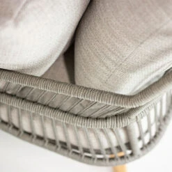 4 Seasons Outdoor - Sempre Daybed With Teak Legs -Outdoor Grill Shop Detail 213846 3 83648.1676303475